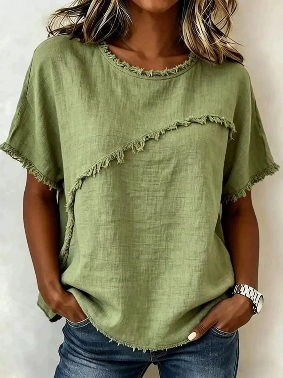Blusa de manga corta con borde deshilachado — talla completa