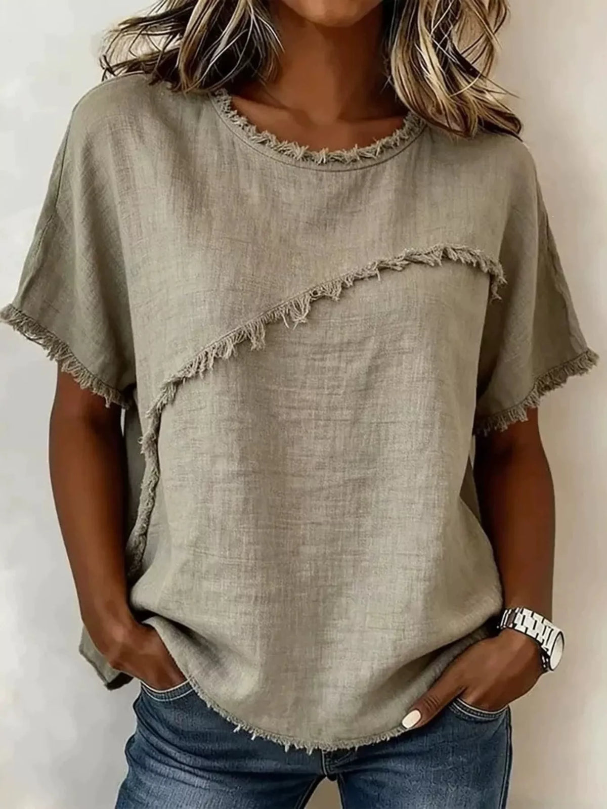 Blusa de manga corta con borde deshilachado — talla completa